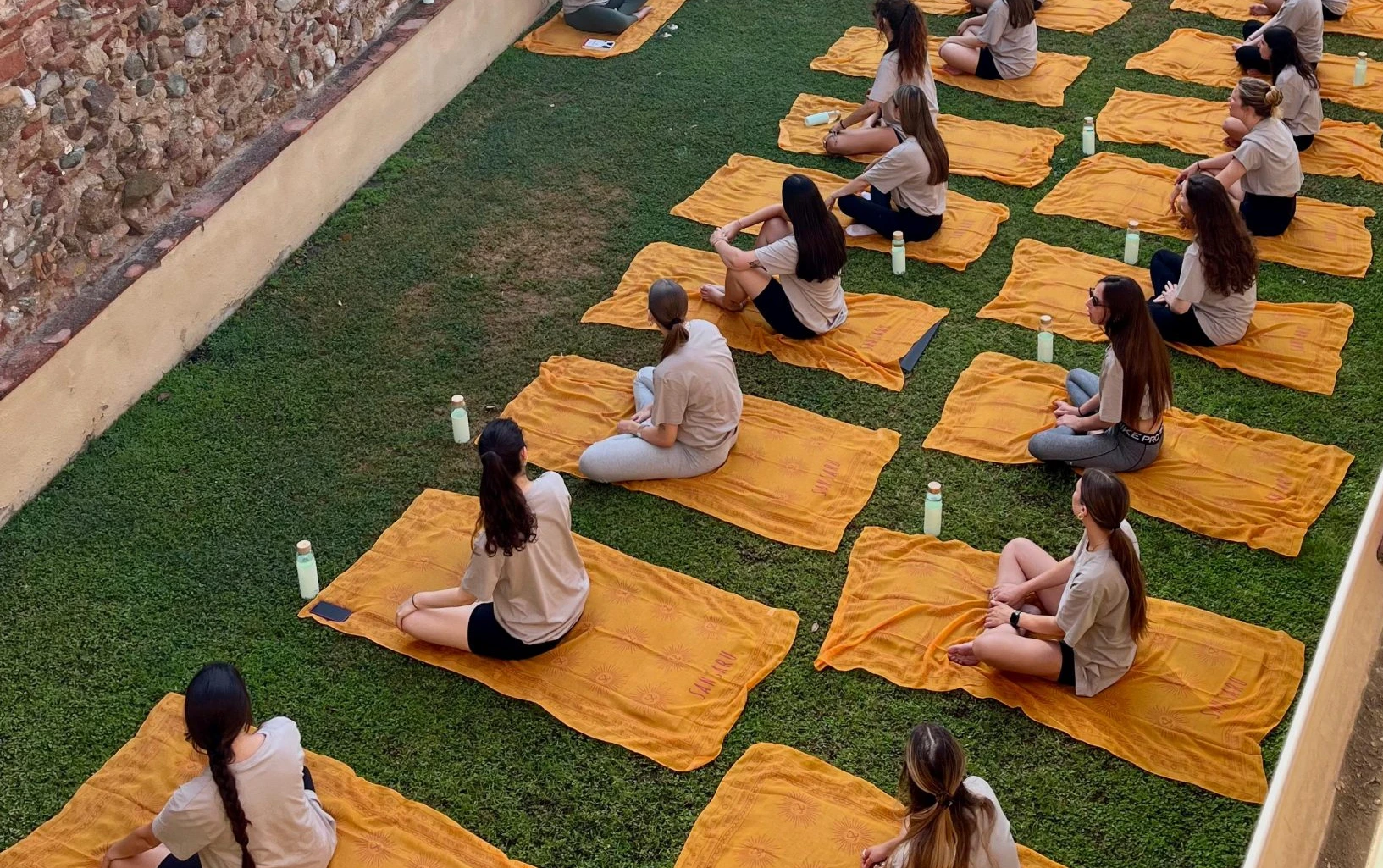 retiro yoga teambuilding